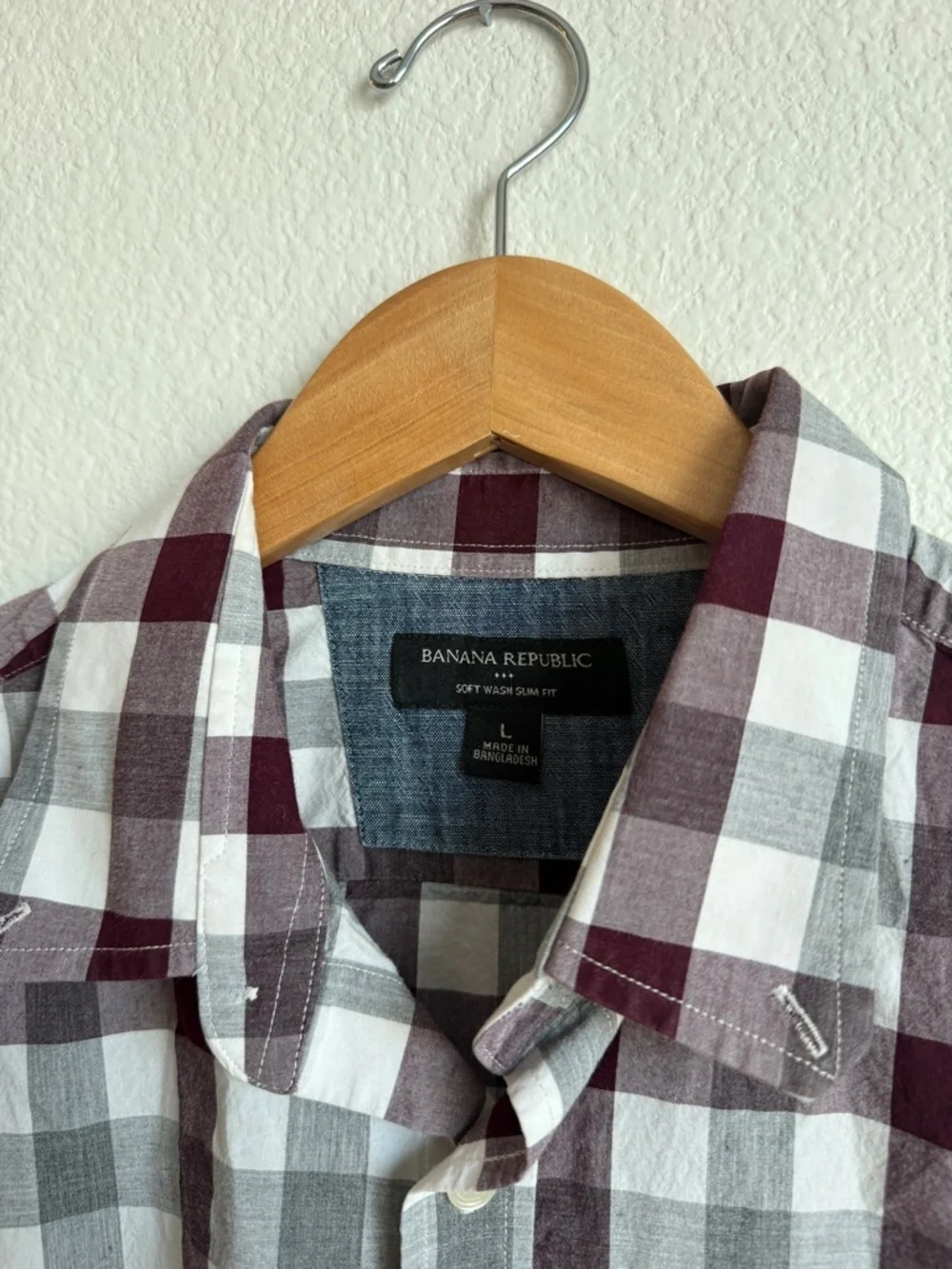 Banana Republic Plaid Button Down Shirt Slim Fit Burgundy Gray Men’s Size Large